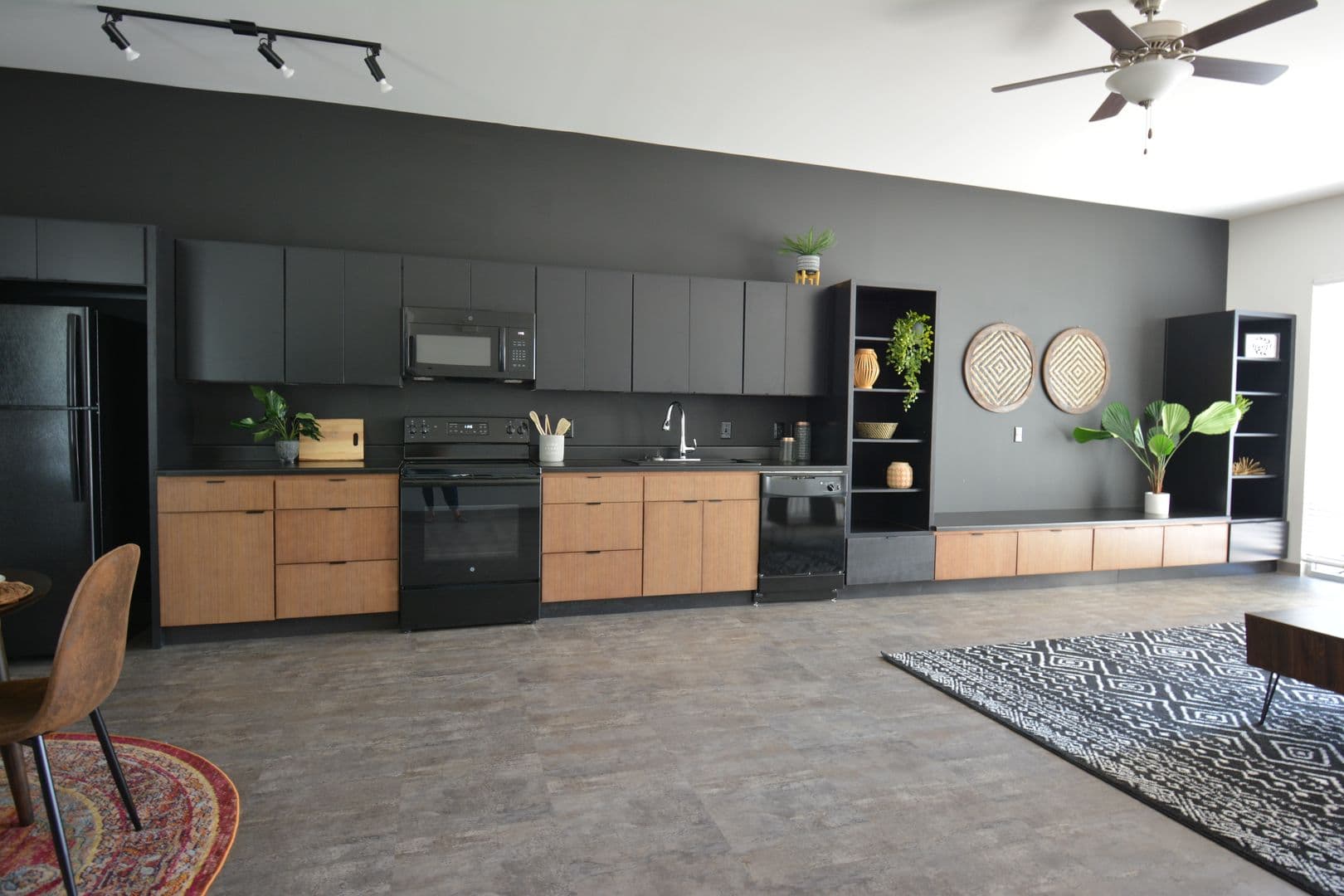 Trails Bend Apartments and Townhomes 1 of 34