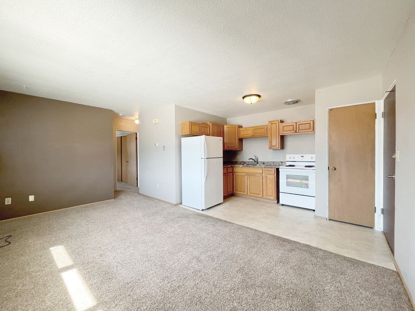 Fairmont Apartments 1 of 10