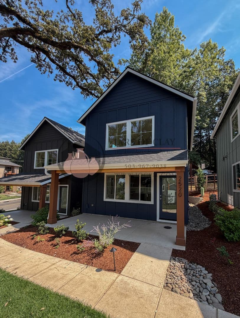 2026-1809 - 2520 - Schurman Cottages 1 of 9