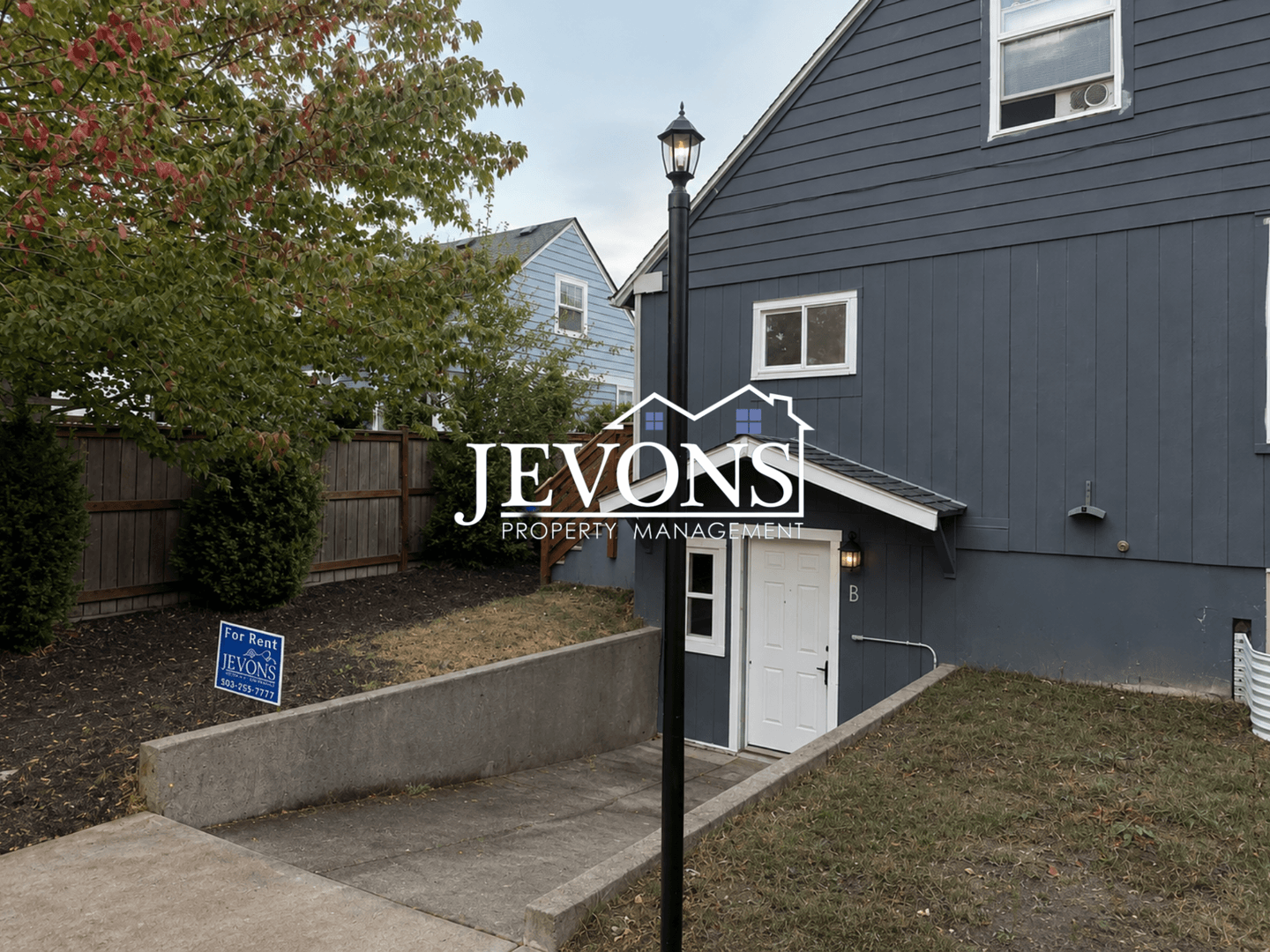 630 N Skyline Dr 1 of 1