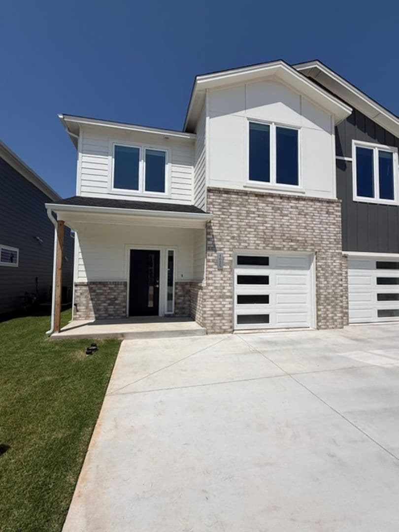1020 Prestige Place - Edmond Town Center 1 of 35