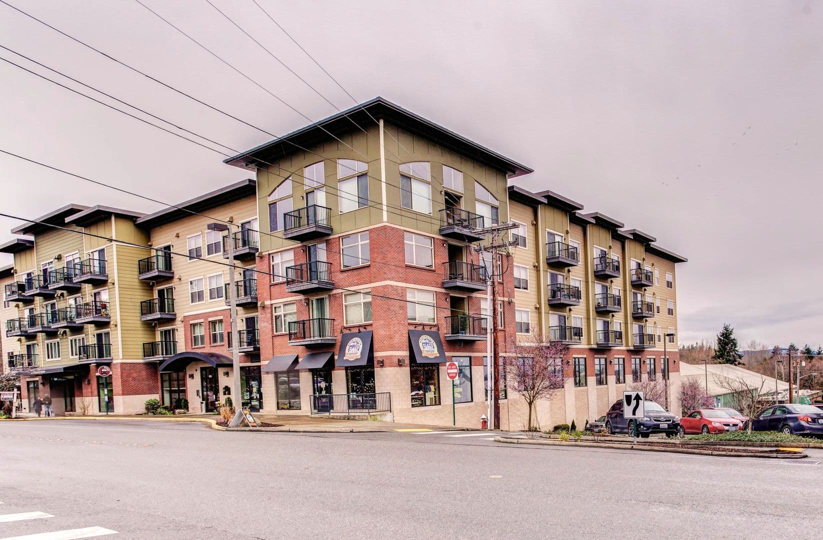 McKenzie Square Apartments 1 of 11