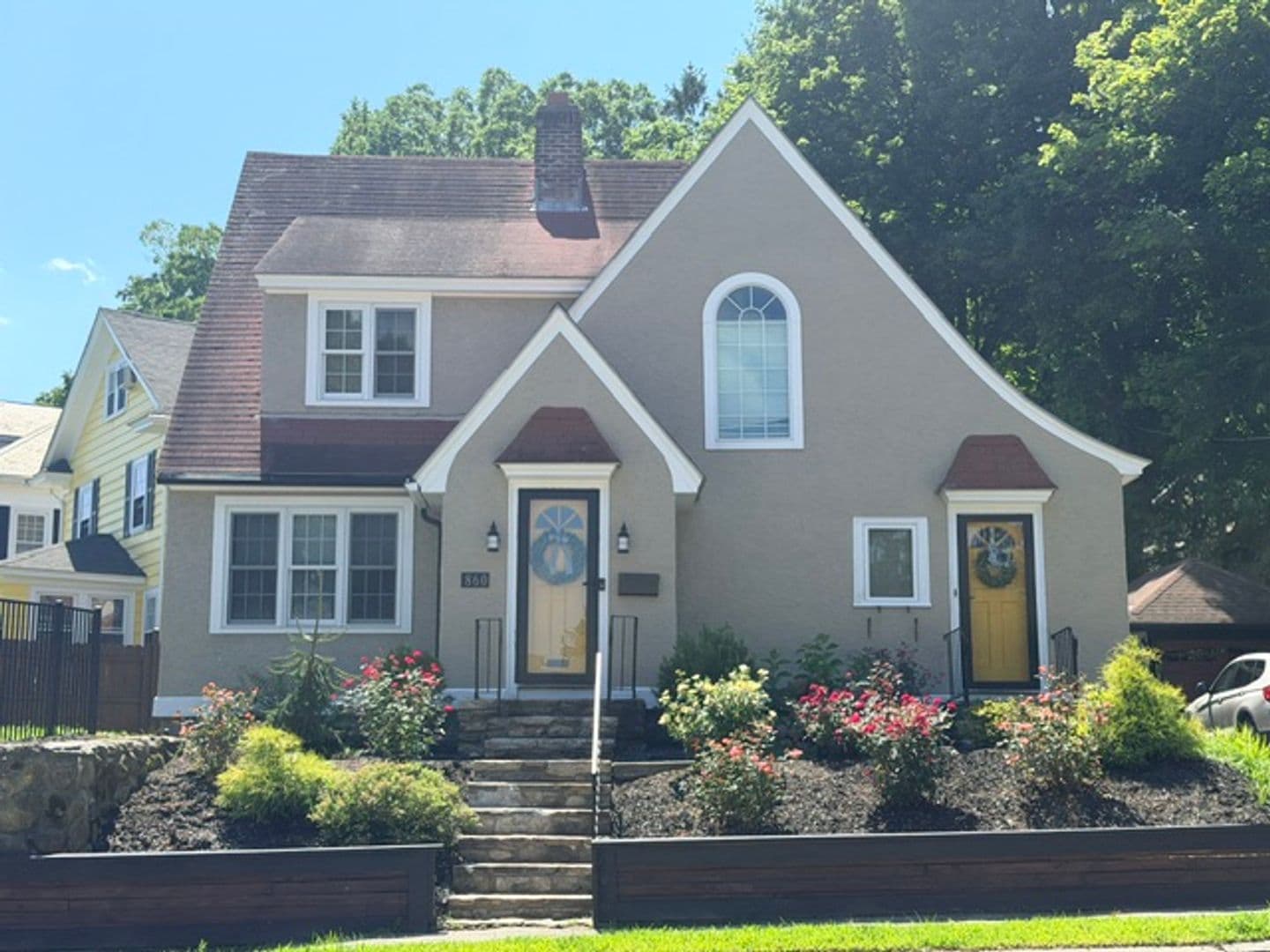 860 Pleasant Street 1 of 22
