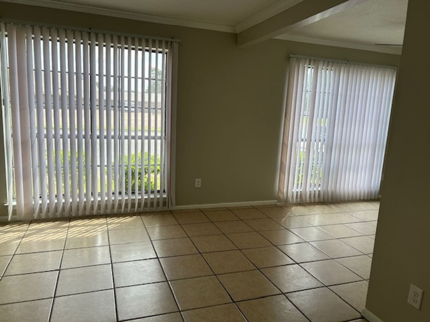 Bowmanor Apartments 1 of 10