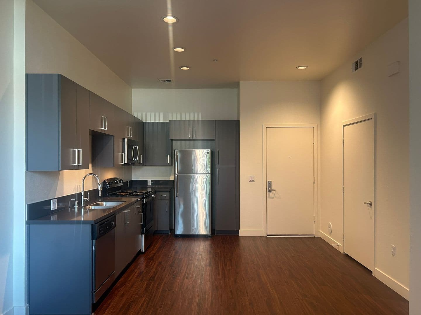 128 - Mission Lofts 1 of 6