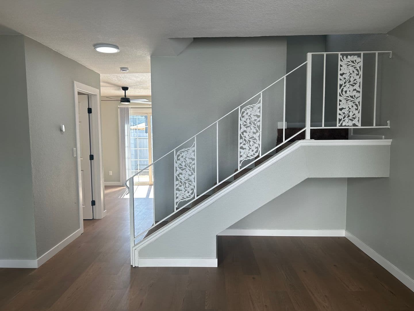 055 - Villa Del Sol Apartment Homes 1 of 13