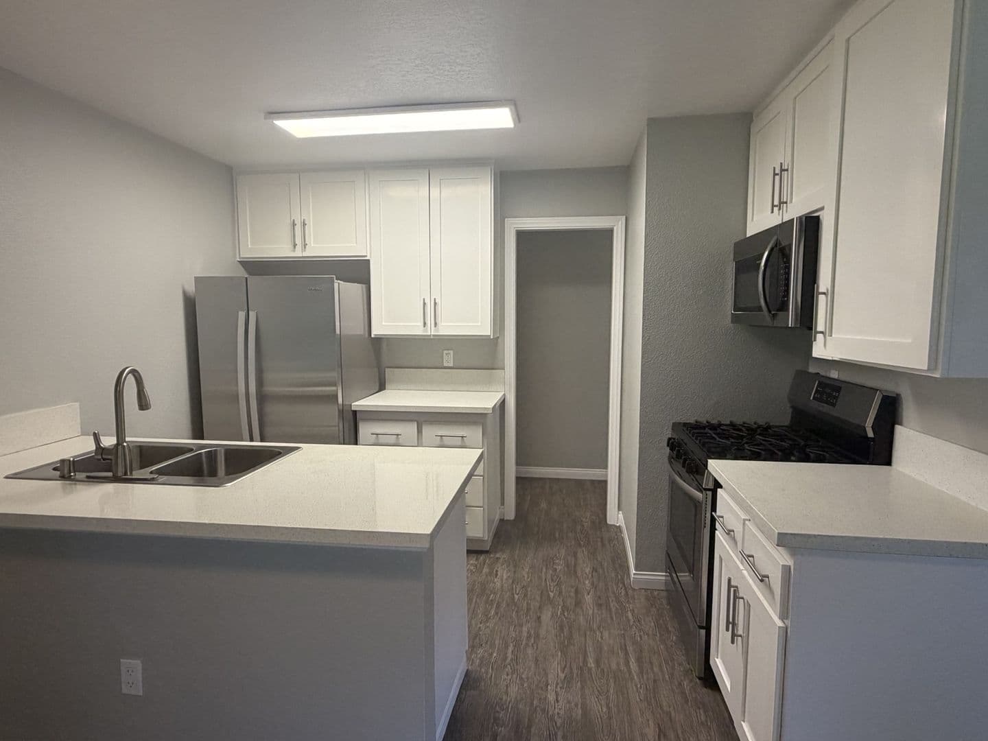 099 - Tierra Palms Apartment Homes 1 of 7