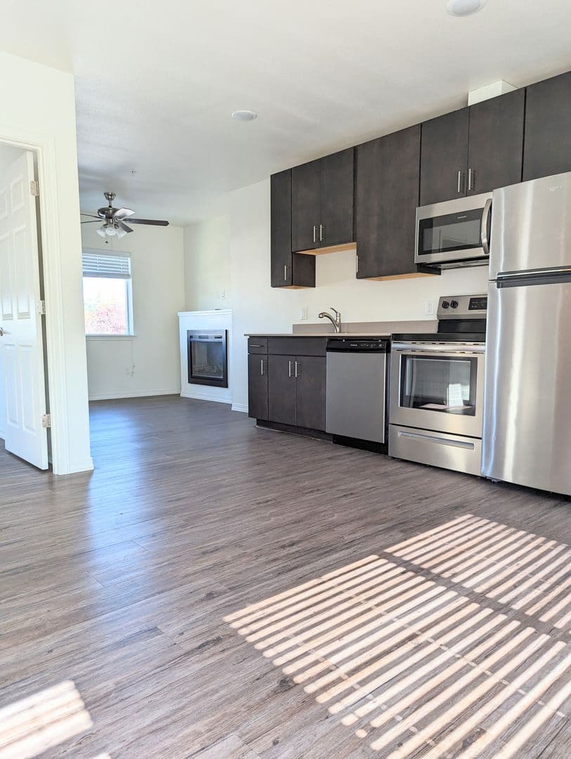 The Woodstock Apartments 1 of 13