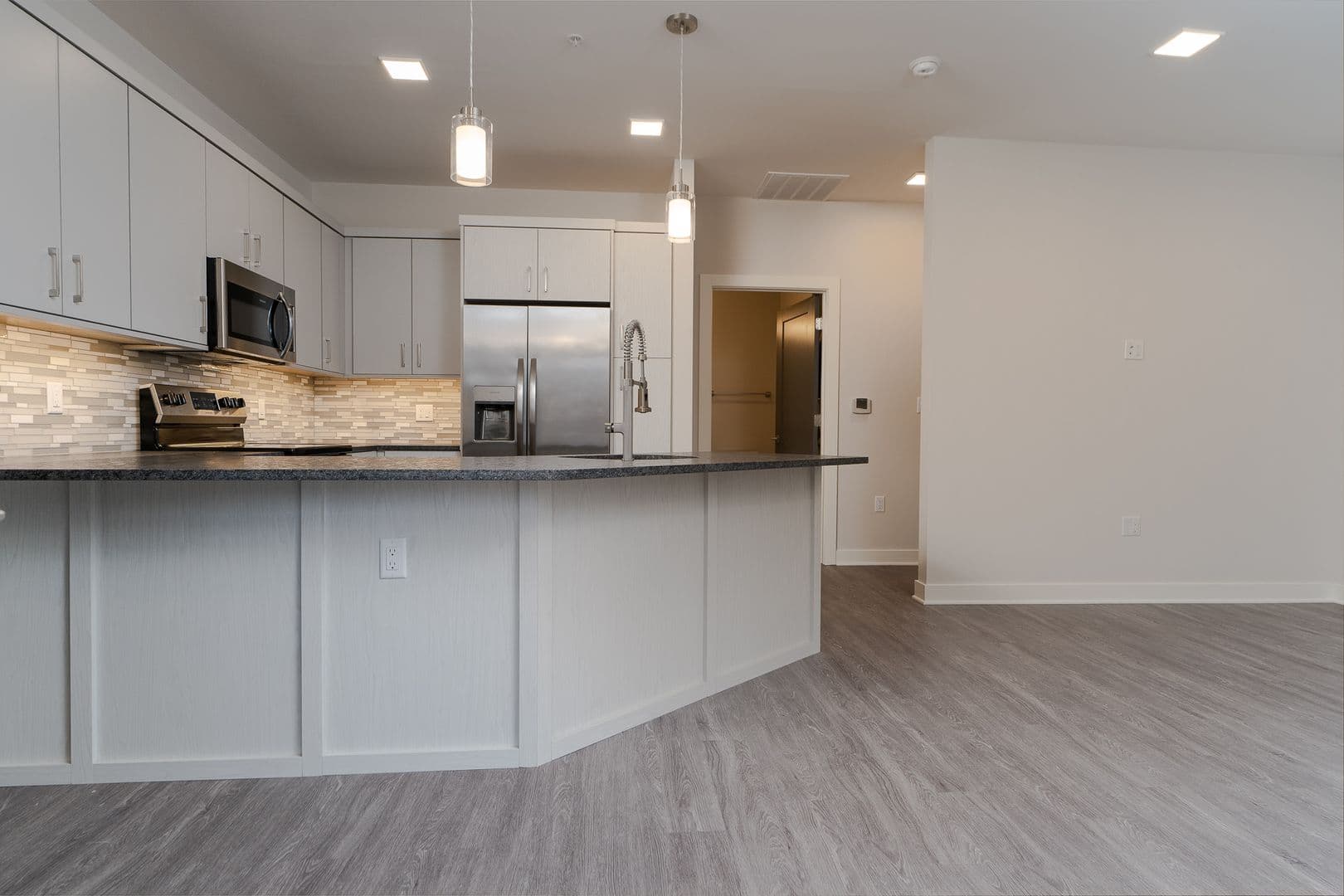 Rivers Ledge Apartments 1 of 16