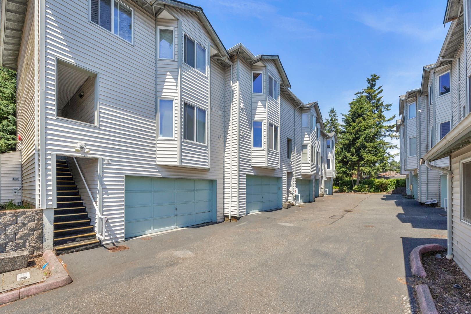 10 TLC LAKESIDE PROPERTY GROUP, LLC 1 of 29