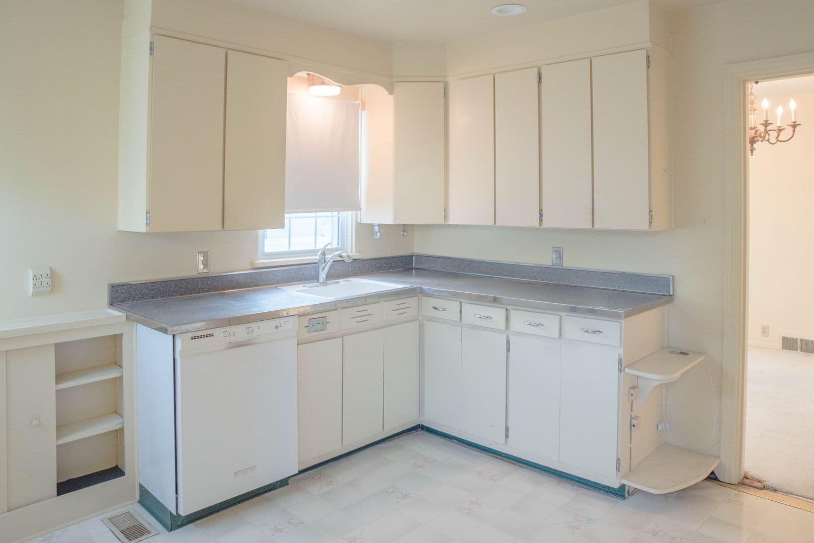 1312 N Woodridge Ave (88 Degree, LLC) 1 of 13