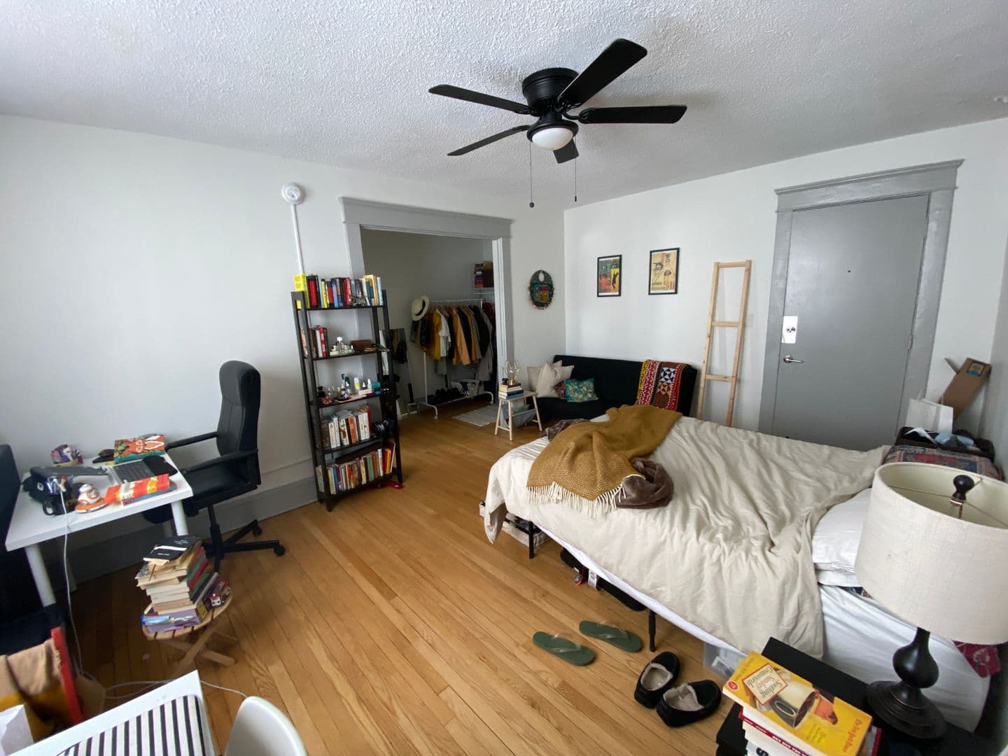 100 Howe Street 1 of 16