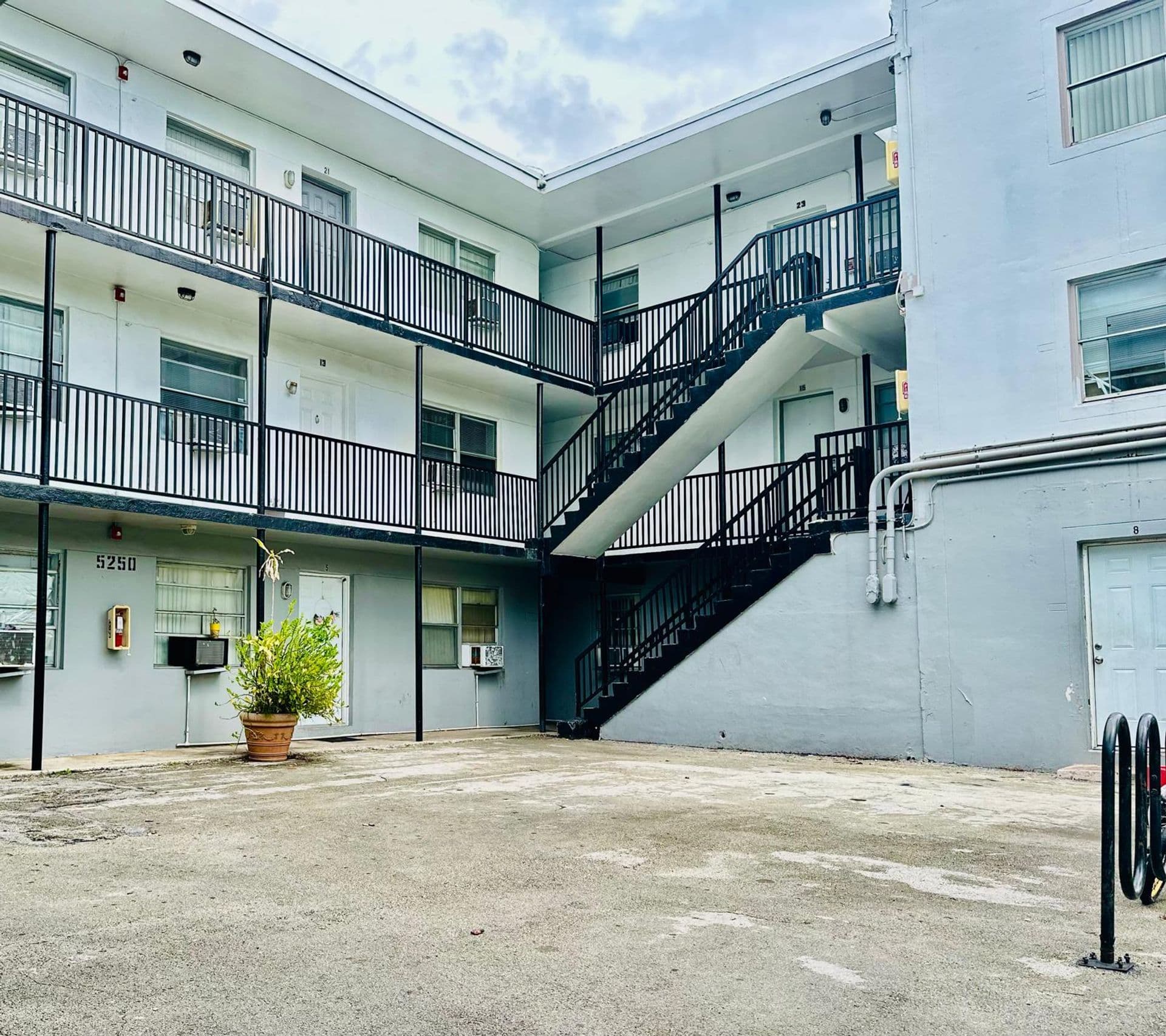 St George Apartments 1 of 8