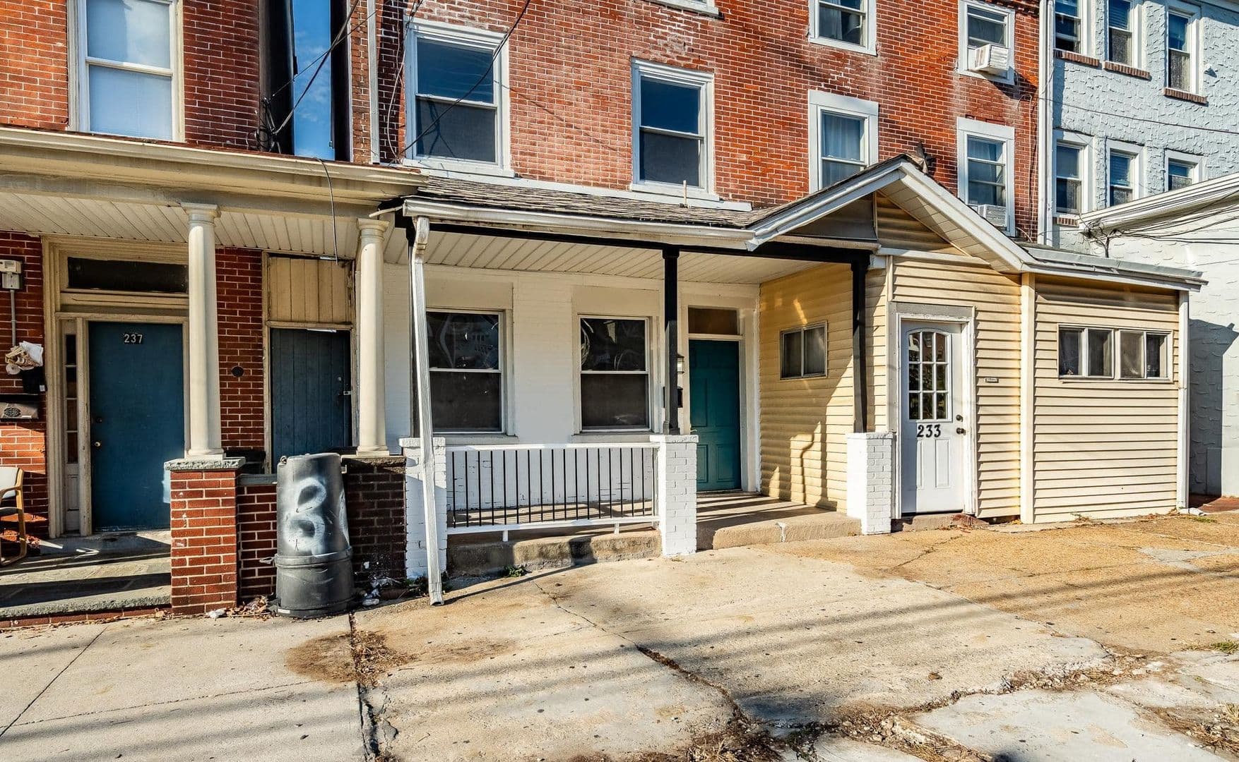 Renovated 2BR/2BA in West Chester Borough | In-Unit Laundry 1 of 12