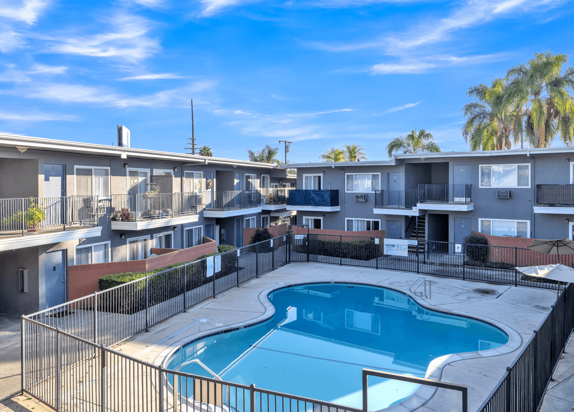 Sand Piper Apartments 1 of 8