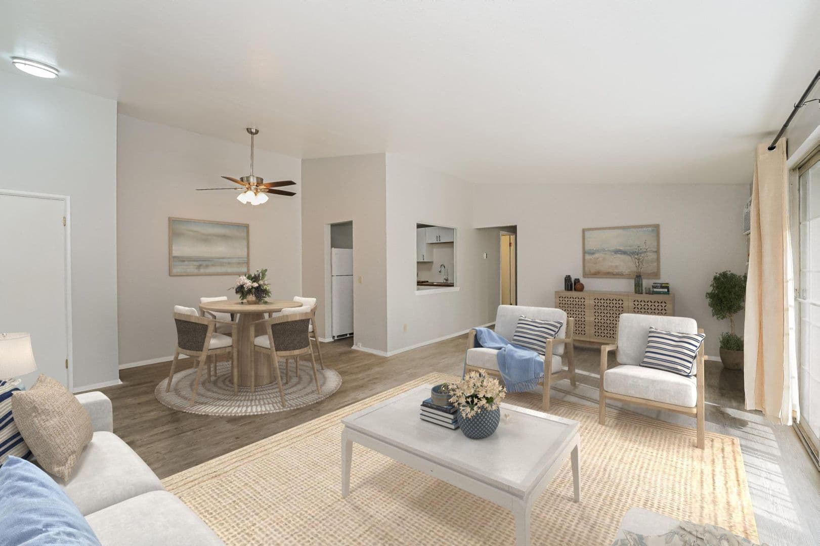Williamsburg Square Apartments 1 of 8