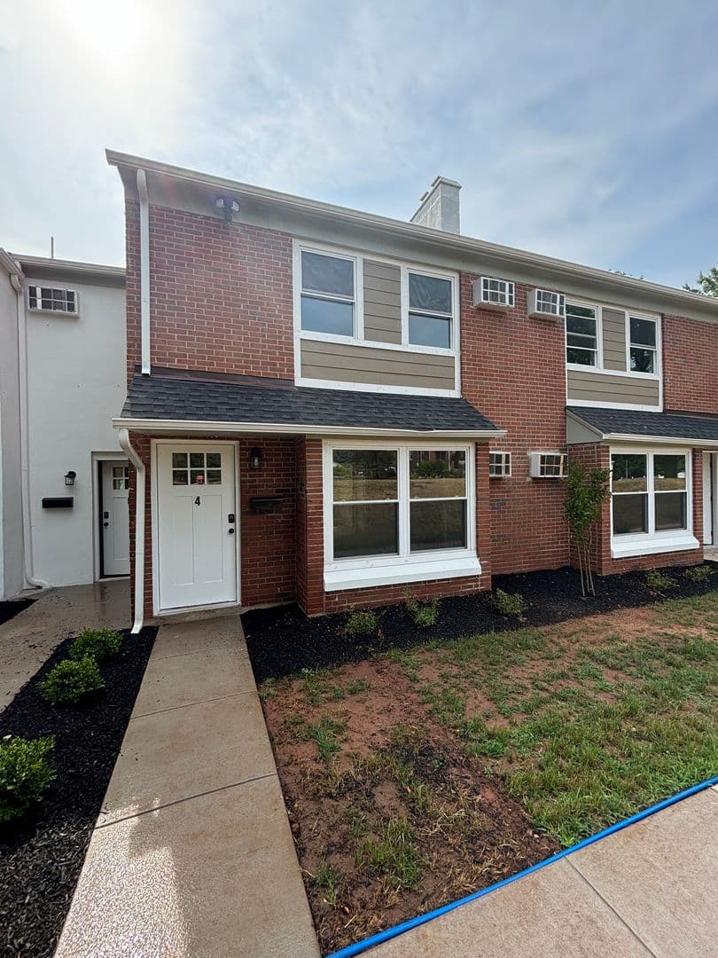 Atbridge Townhomes 1 of 8