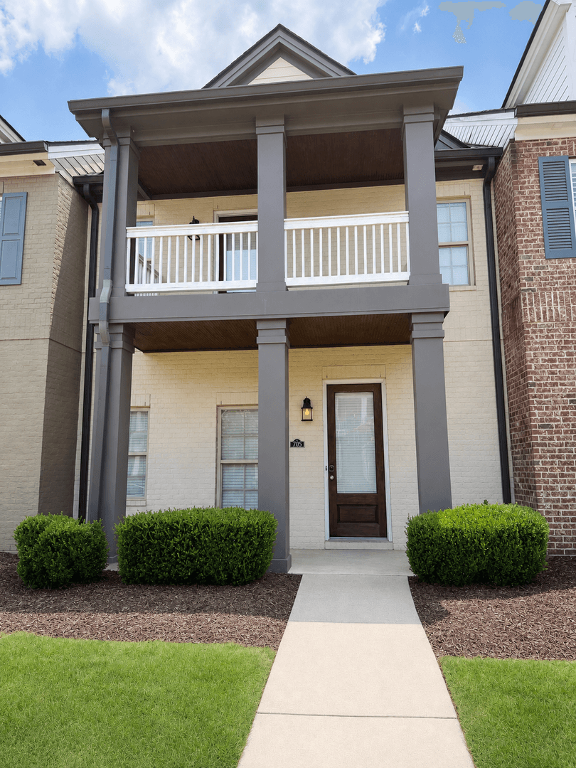 Pinnacle Park Townhomes - Family-Friendly Rentals Near UA 1 of 14
