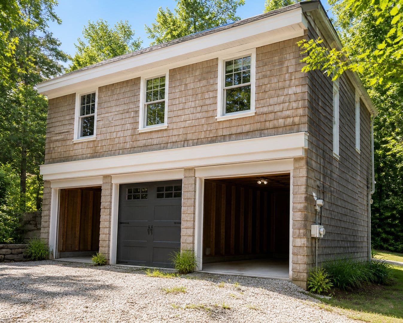 748 - 758 Shady Drive East 1 of 10