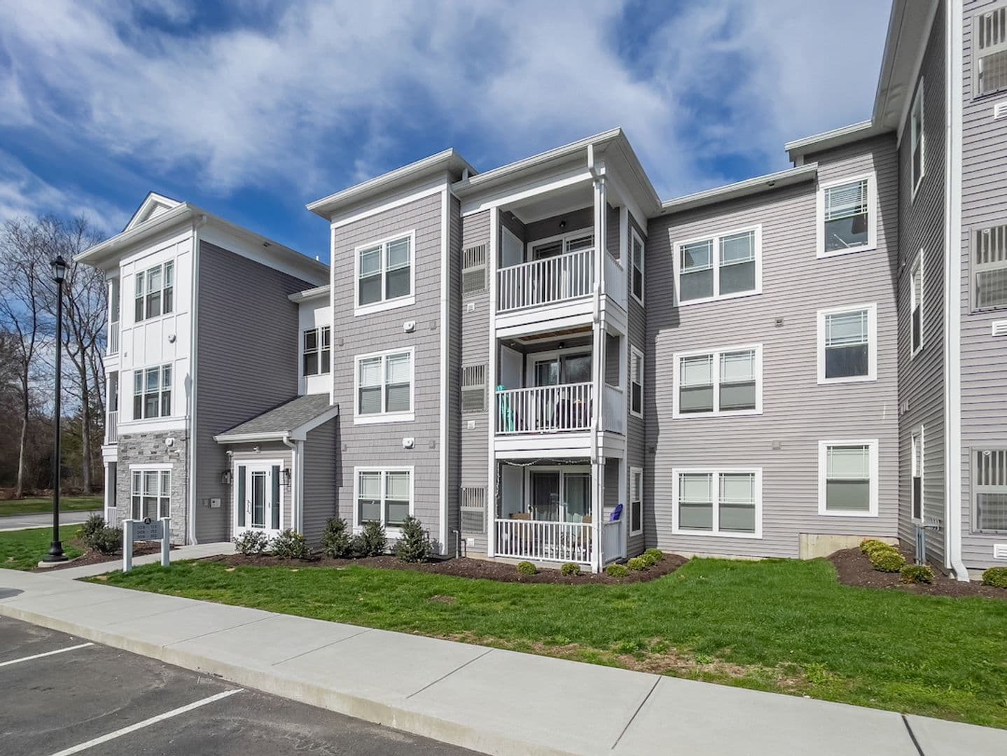 Westledge Apartments LLC 1 of 31