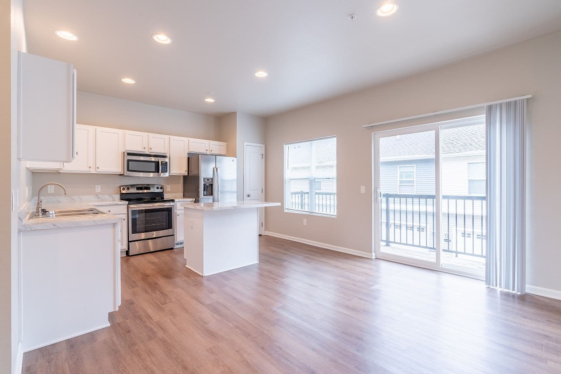 Fantastic Johnston Townhome Rental! 1 of 34