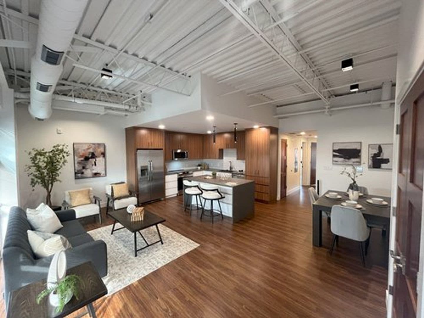 Spruce Front Spaces Residential 2B 1 of 10