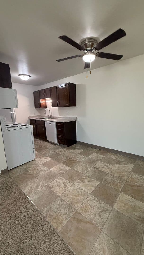 Elkhorn Village Apartments 1 of 31