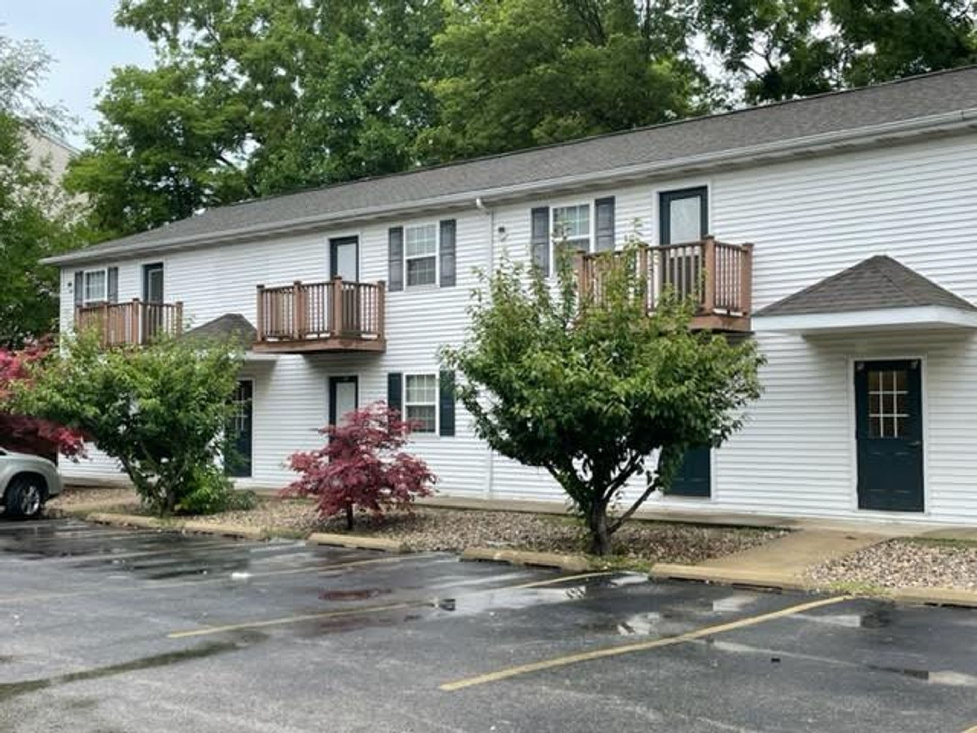 6th Street Apartments 1 of 8