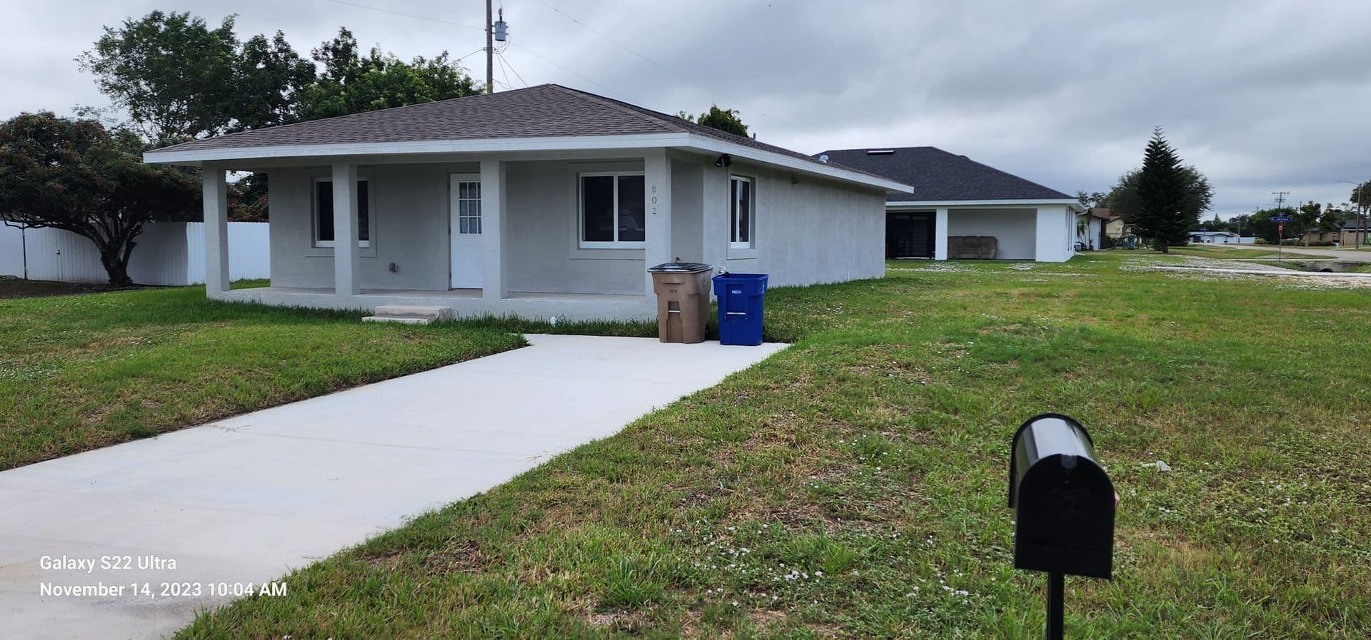802 E JASMINE RD 1 of 11