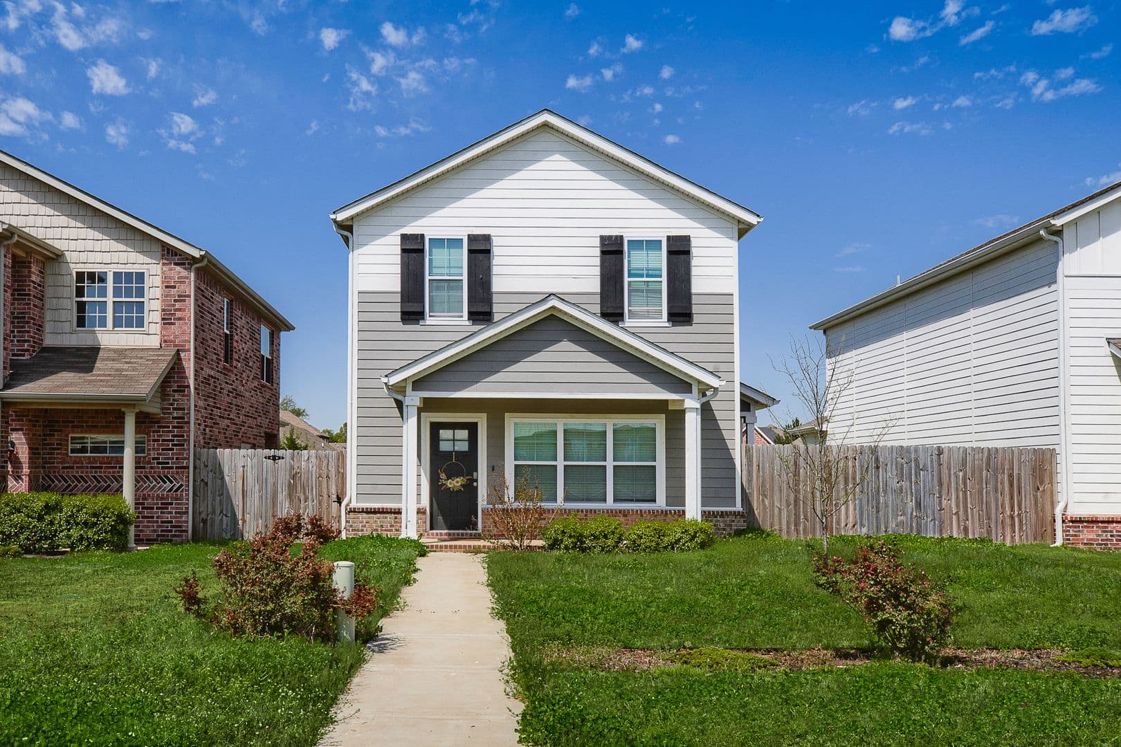 121 Unit B Carrington Ave 1 of 8