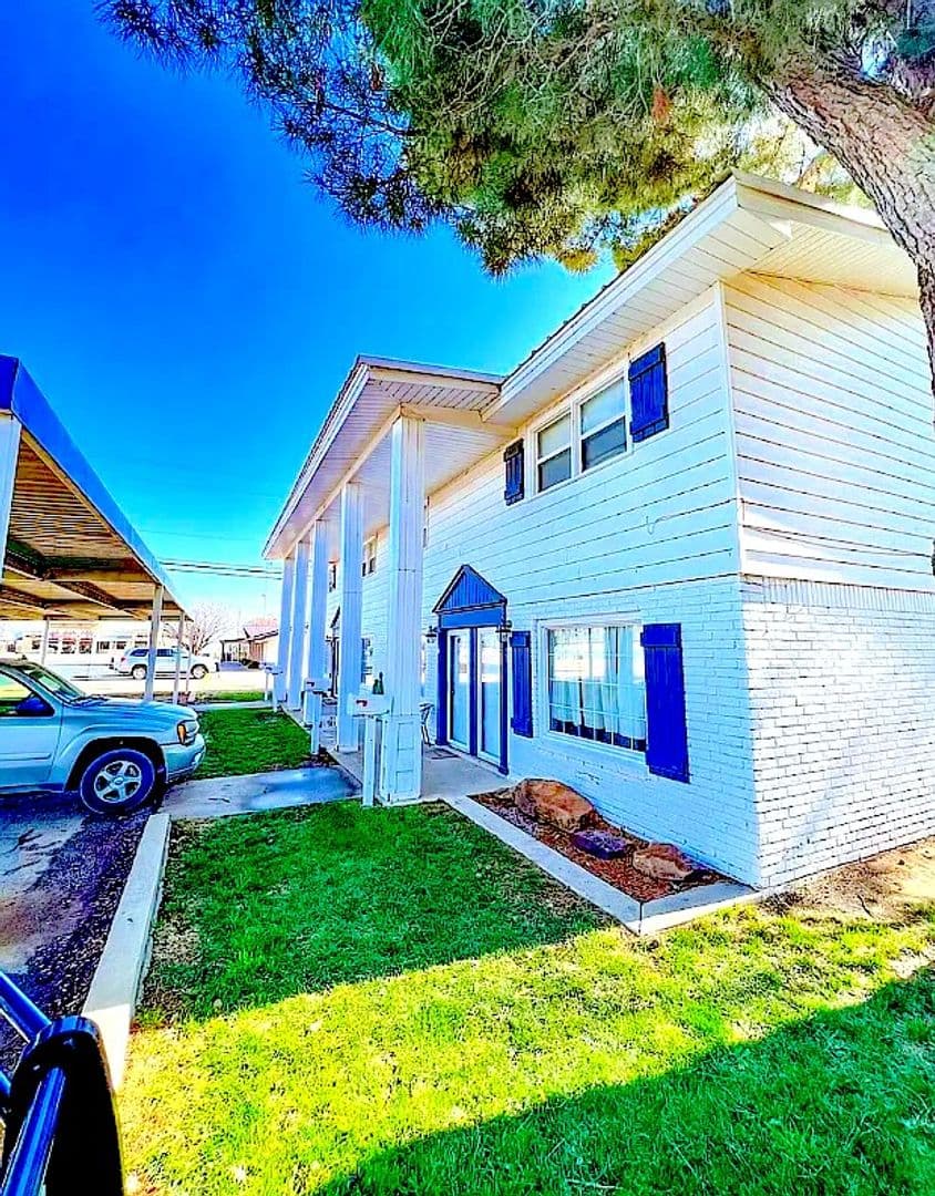 Littlefield Townhomes 1 of 10