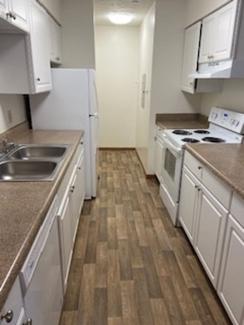 Wellington Park Apartments 1 of 3