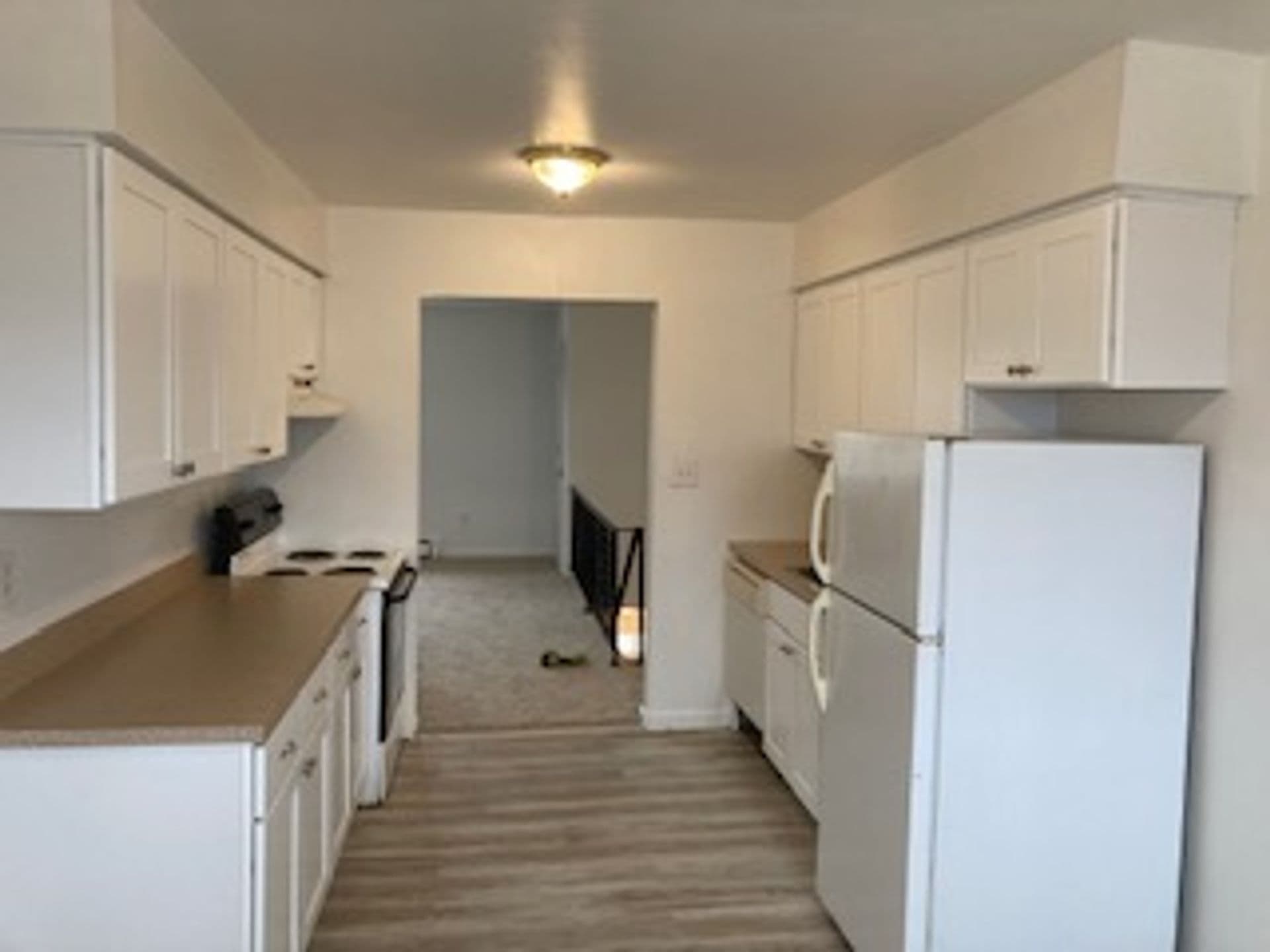 Spacious Renovated One Bedroom 856-783-8080 1 of 8