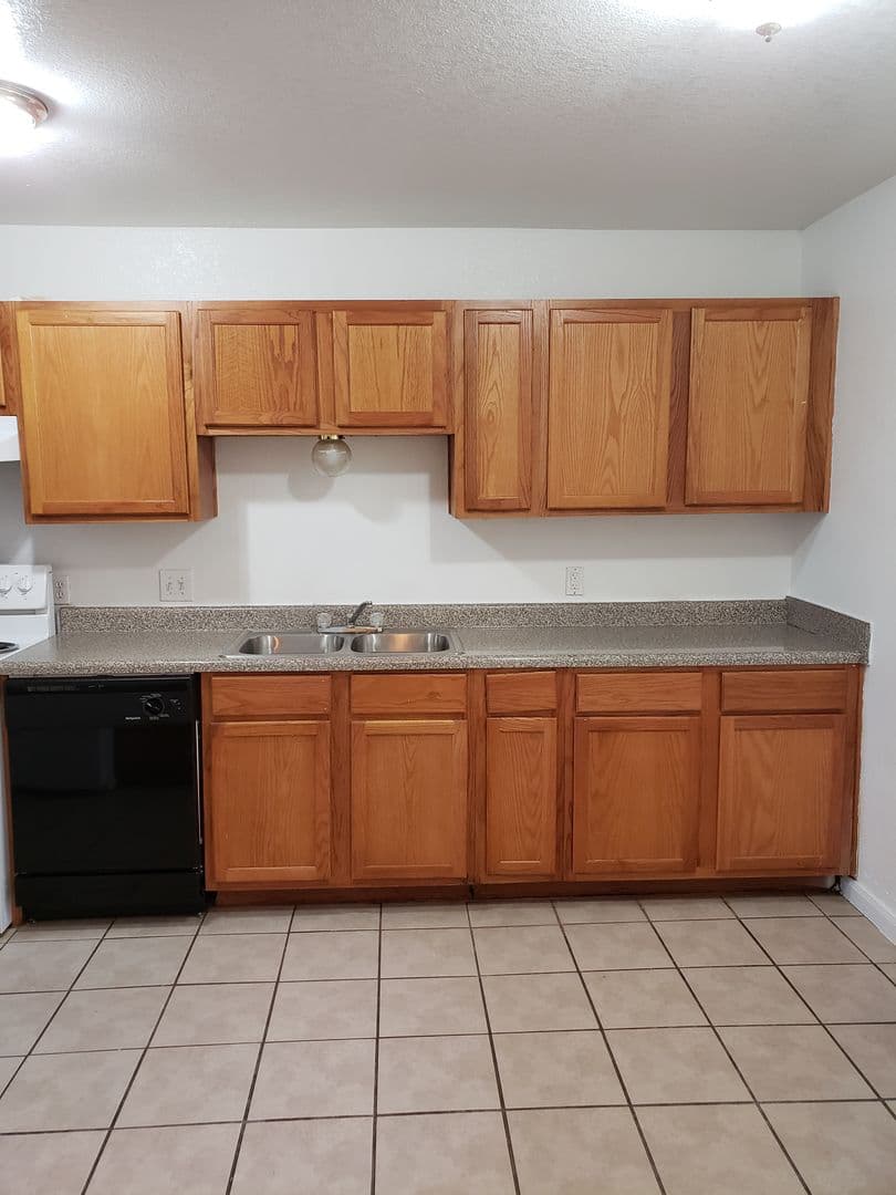 Sunset Grove Apartments 1 of 11