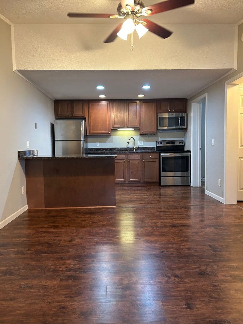Waterbury Estates 1 of 12