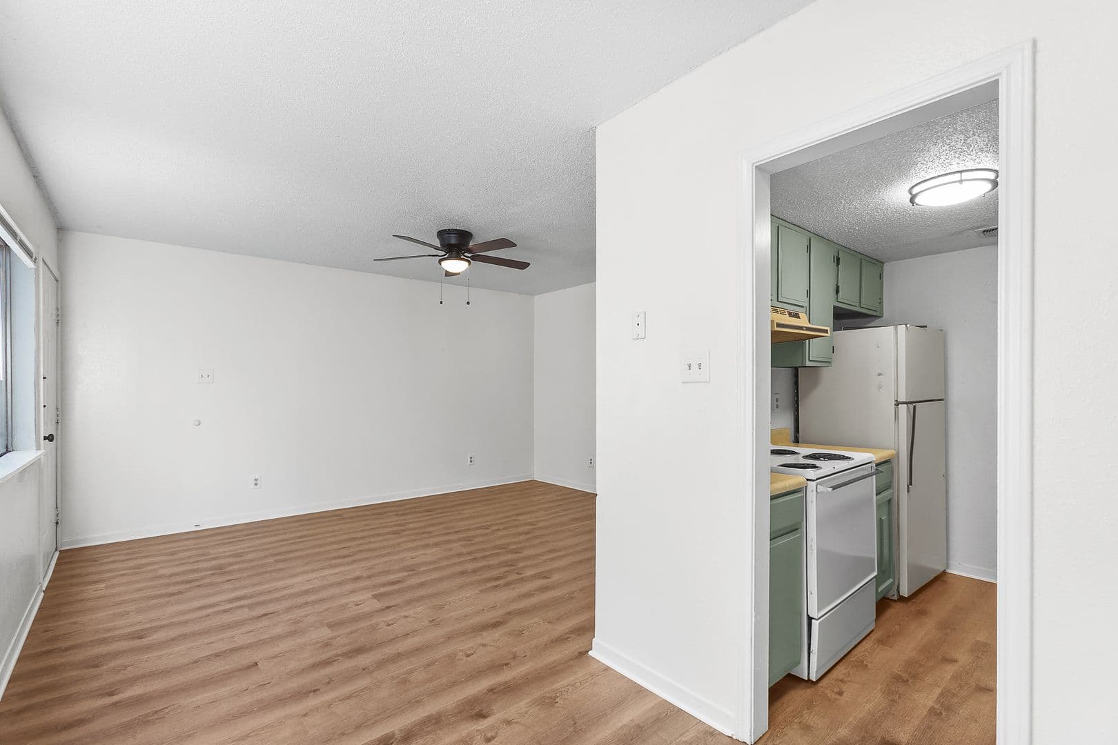Chestnut Place Apartments 1 of 10