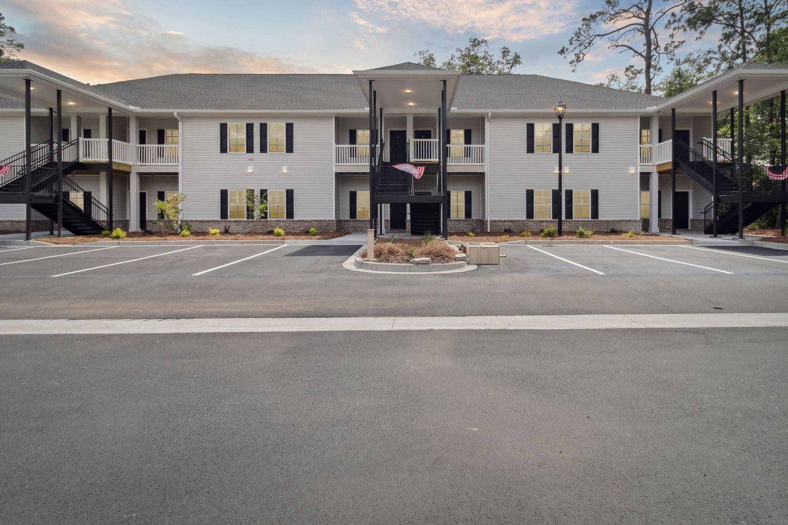 905 Olmstead Apartments 1 of 42