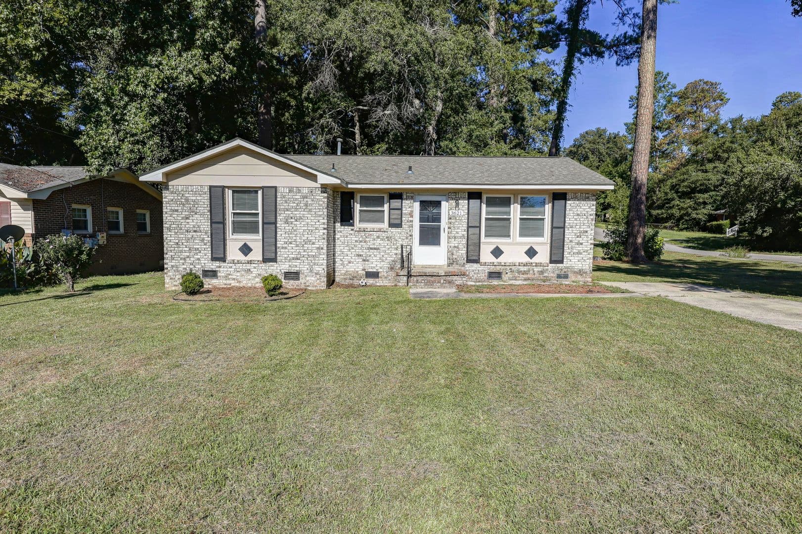 Baywater Dr 3621 - MLH Properties LLC 1 of 28