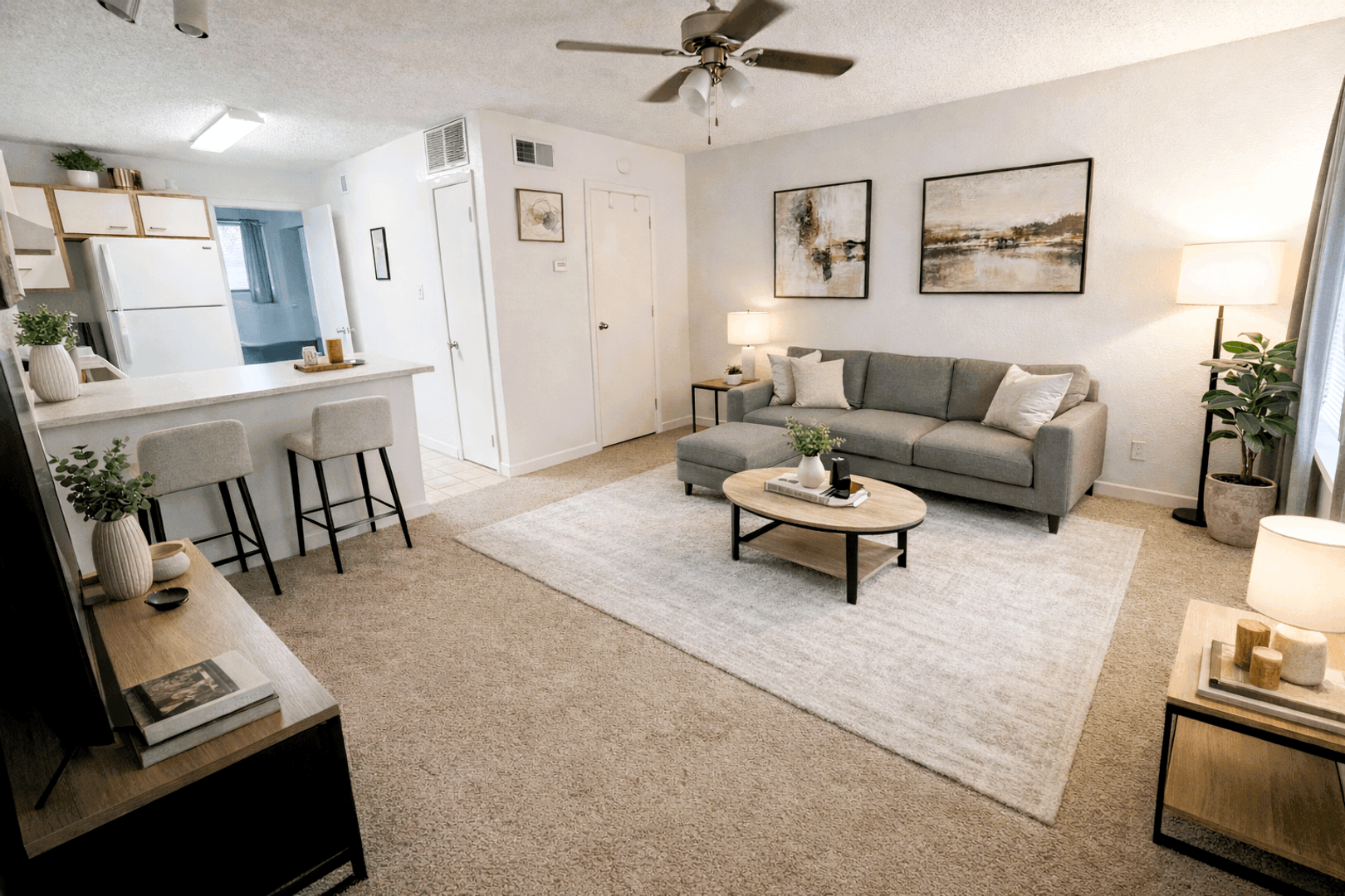 True 1 Bedroom Overlooking Doak Campbell 1 of 5