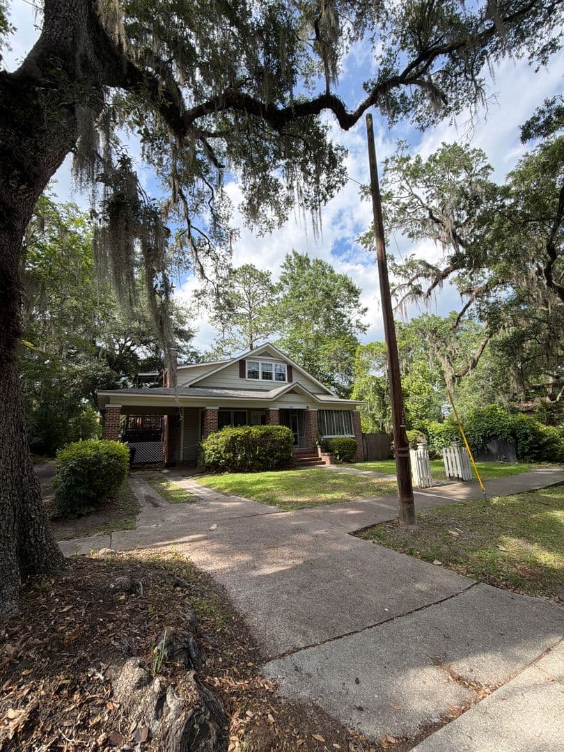 534 E. Call Street 1 of 38