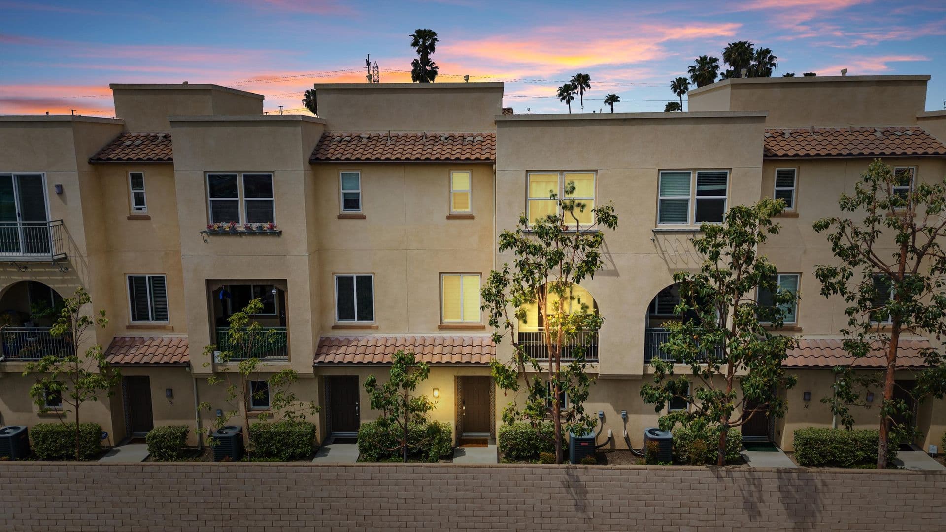 2651 W Lincoln Ave Unit 17, Anaheim, CA 92801 1 of 36