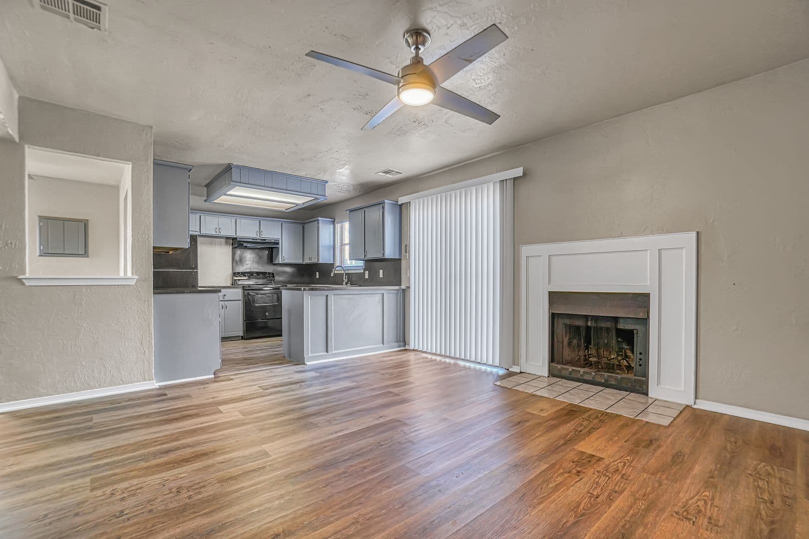 $999 Move In Special - Spacious 3-bedroom townhome for rent! 1 of 19