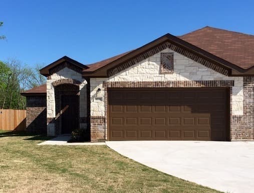 3739 Vista Cove Dr. 1 of 12