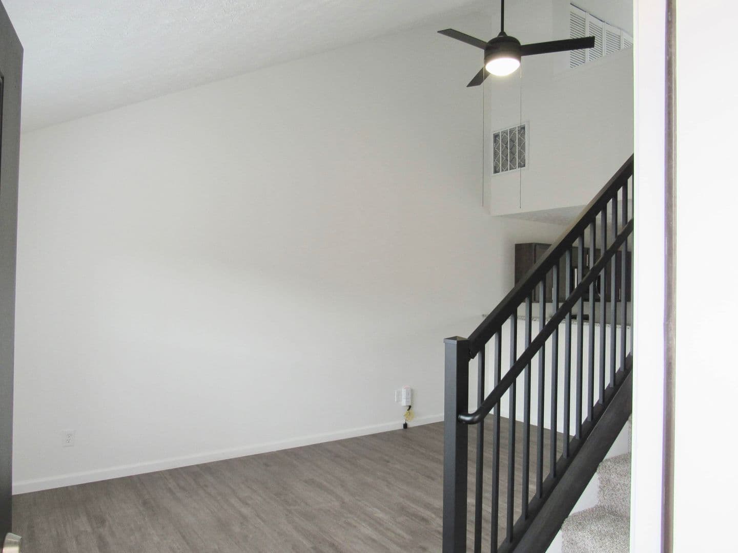 Sagamore Winds Apartments 1 of 12