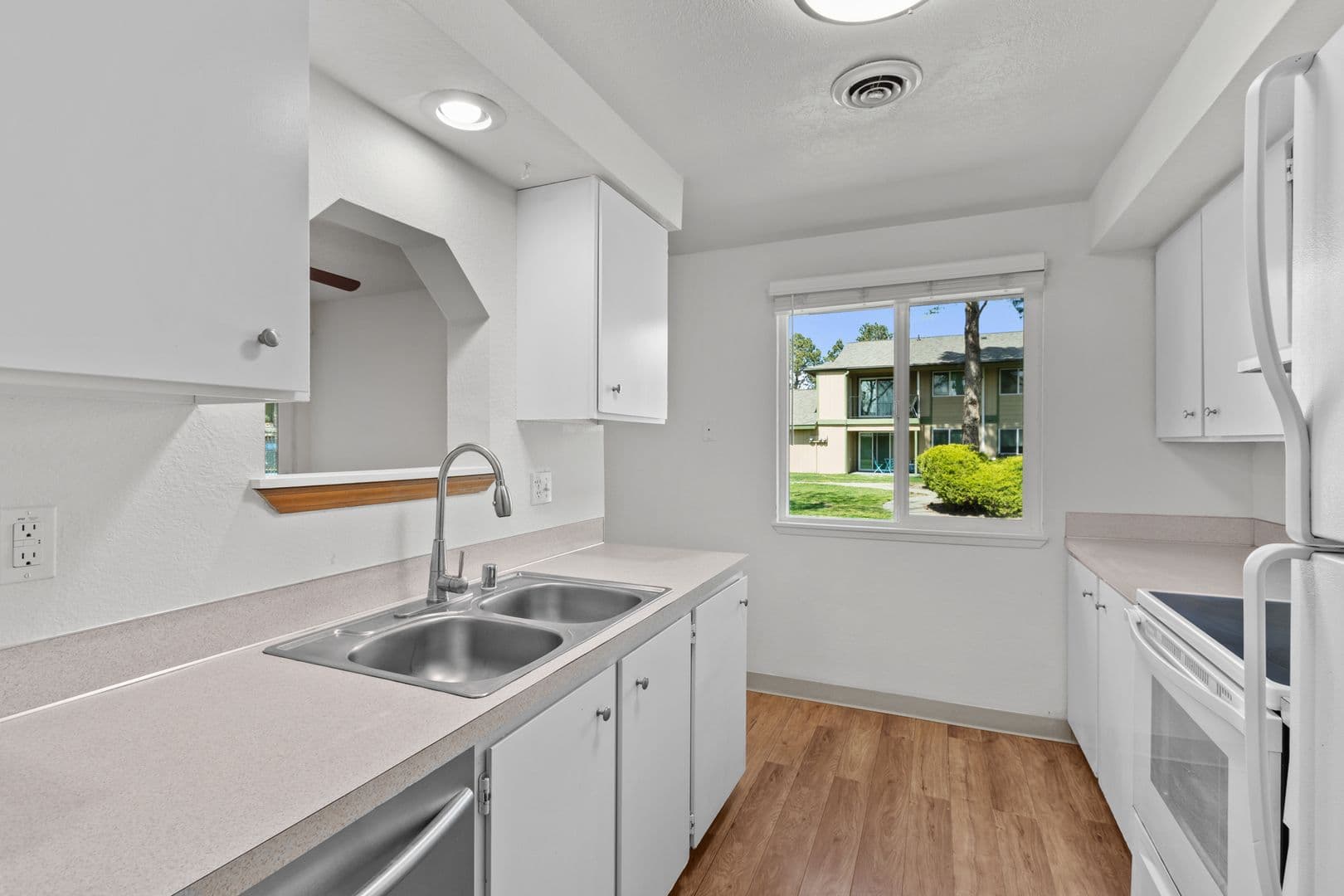 Windsong Apartments 1 of 25
