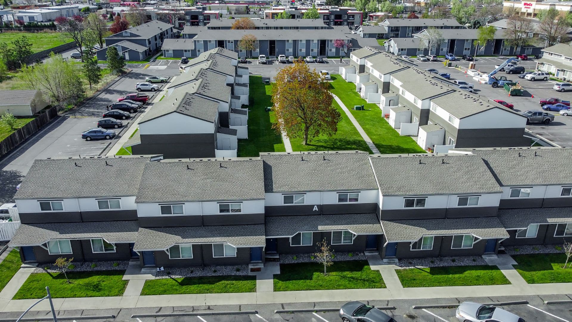 Amberbrook Townhomes 1 of 29