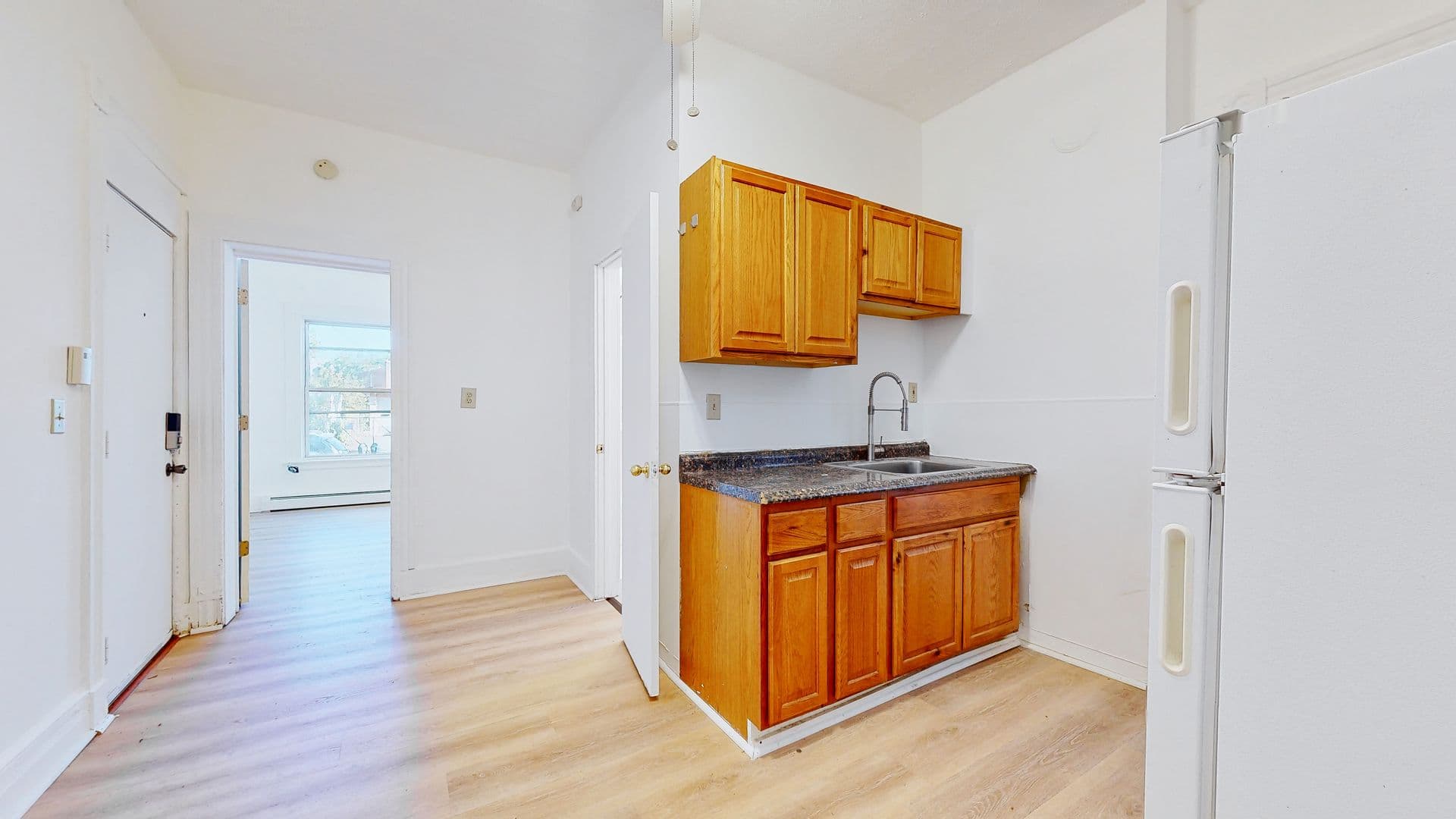 Spacious 1BR Apartment Near Yale – Remodeled & Convenient! 1 of 23
