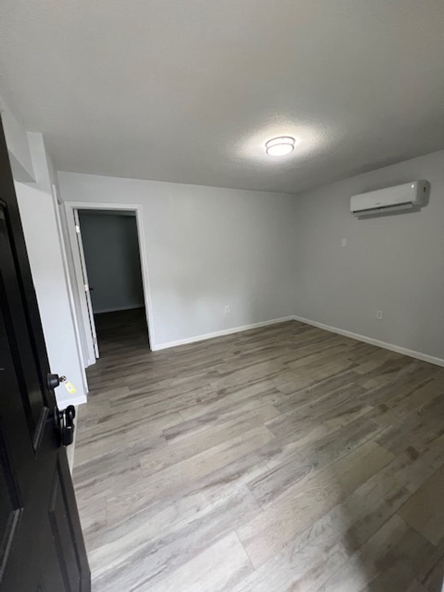 1500 Joann Ct 1 of 3