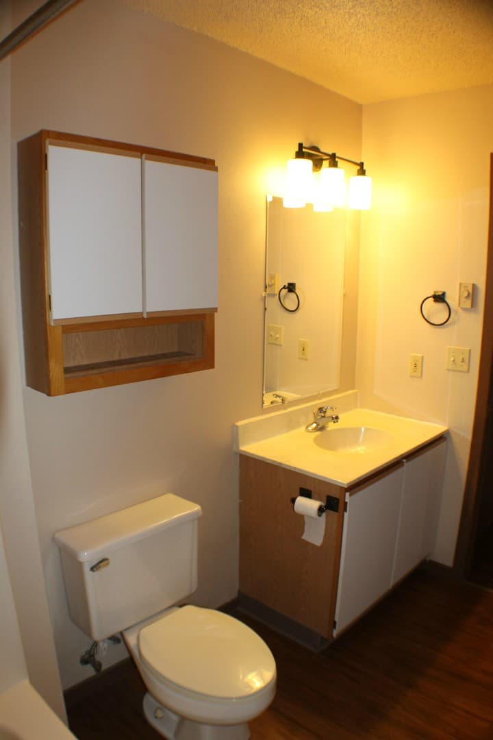Pinedale Apartments 1 of 9