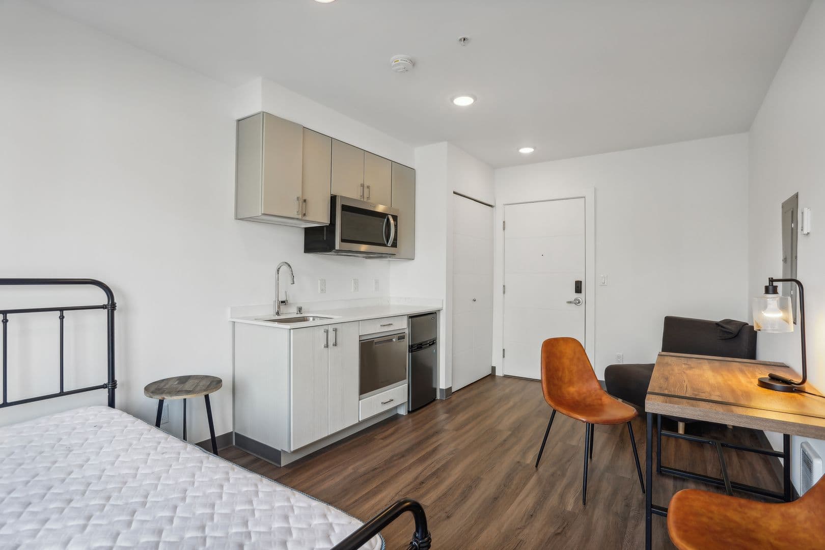 PM - Fifty-Two Apartments 1 of 20